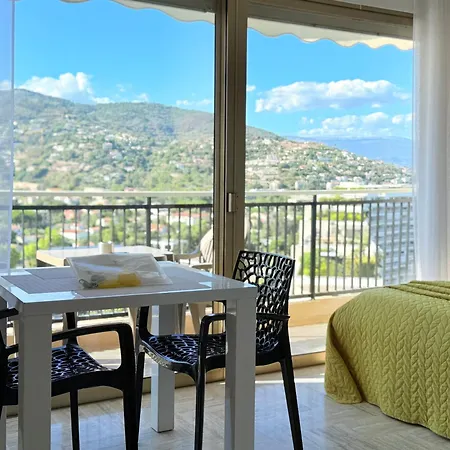 My Resid Marina Vue La Colline Des Mimosas Мандельё-ла-Напуль